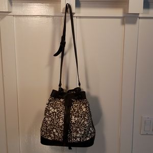 NWOT Eddie Bauer Bucket Purse